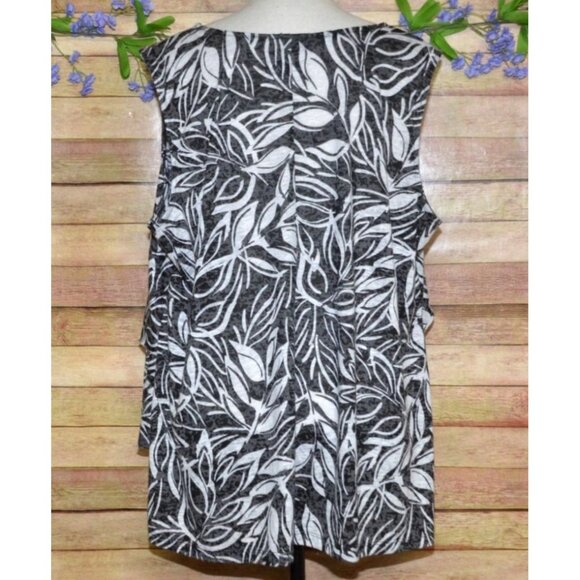 Catherines Womens Black Floral Sleeveless Blouse Top Plus Size 2X 22W 24W Tiered - Picture 7 of 10